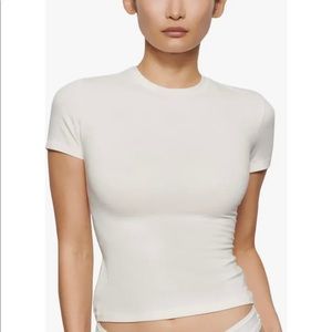 SKIMS Stretch Cotton Tee - Size XS - Color Bone